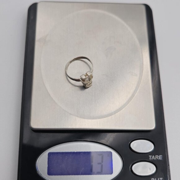 Size 3.75 Sterling Silver Odd Small Child Glass Gem Ring A3794 - Picture 7 of 7